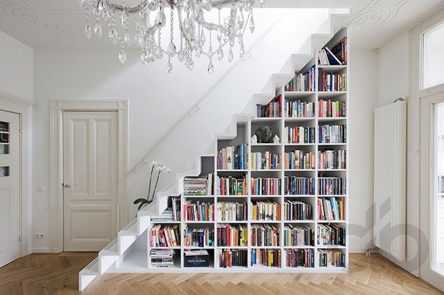 merdiven altı kitaplık dekorasyonu